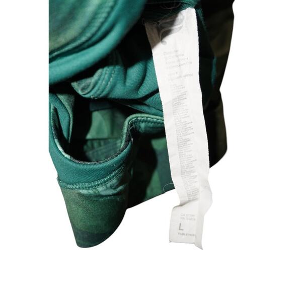 Fabletics Women's No-Bounce Camoflauge Sports Bra Green Size L EUC - Picture 5 of 5